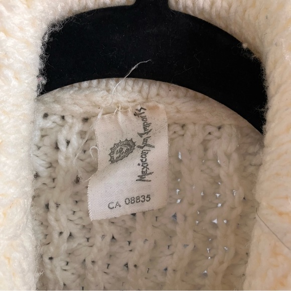 Vintage Chunky Knit Cozy Cardigan - Picture 4 of 4